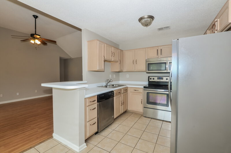 1,775/Mo, 6967 Naples Dr Cordova, TN 38018 Kitchen View 2