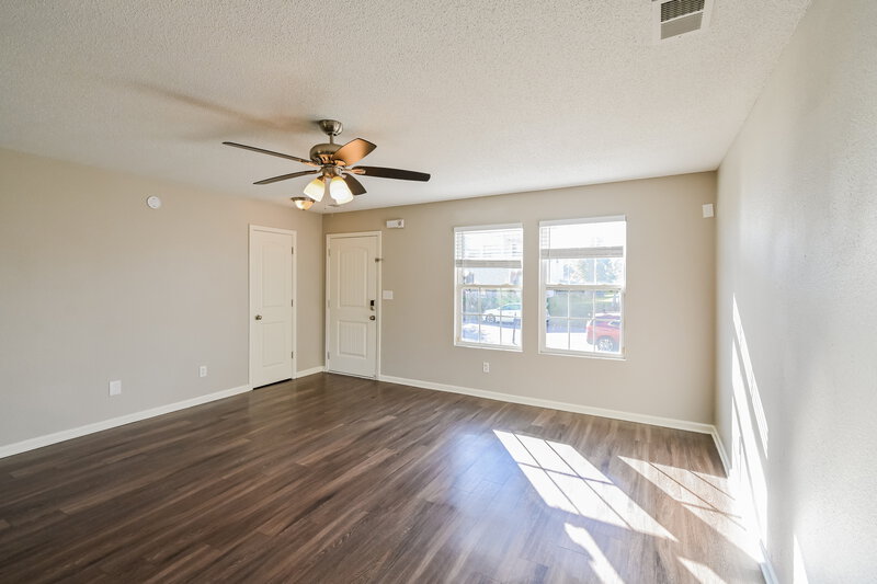 1,745/Mo, 10048 Chariden Dr Cordova, TN 38016 Living Room View 3