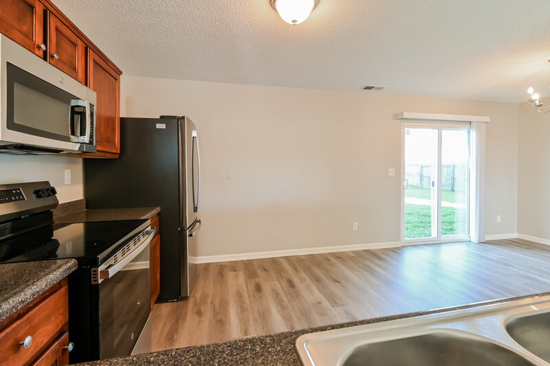 1,745/Mo, 10048 Chariden Dr Cordova, TN 38016 Kitchen View