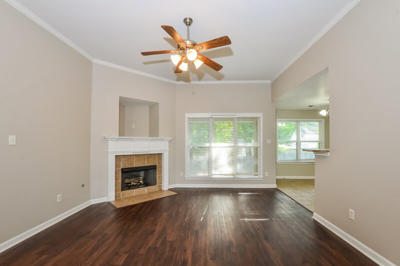 1,925/Mo, 5837 Stonewall Dr Olive Branch, MS 38654 Living Room View