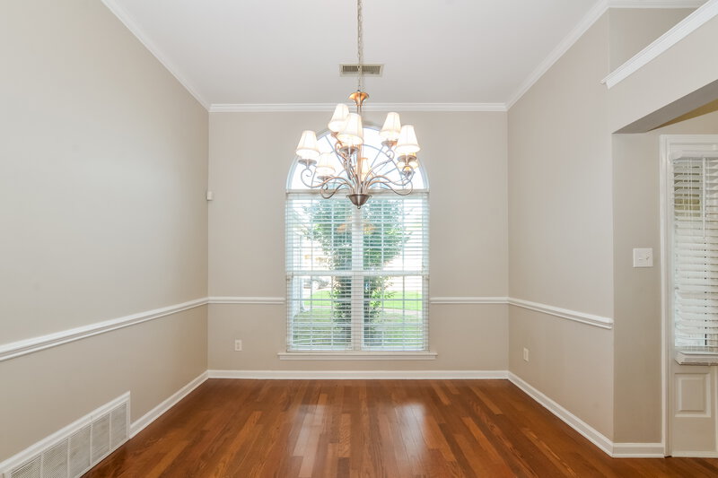 1,925/Mo, 5837 Stonewall Dr Olive Branch, MS 38654 Dining Room View 2