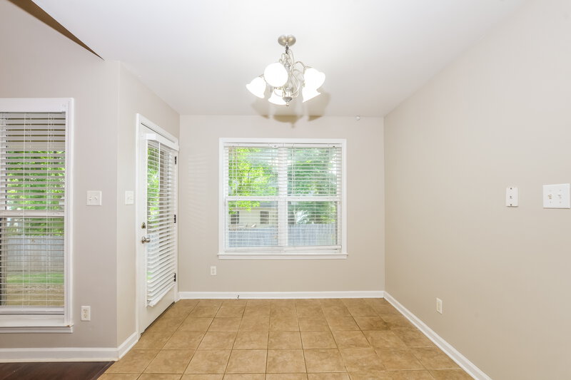 1,925/Mo, 5837 Stonewall Dr Olive Branch, MS 38654 Breakfast Nook View