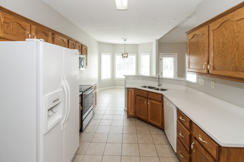 2,065/Mo, 8231 Wesley Woods Cir Cordova, TN 38016 Kitchen View 2