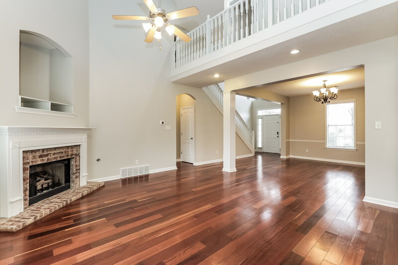 2,360/Mo, 10221 Carly Dr Lakeland, TN 38002 Living Room View 2