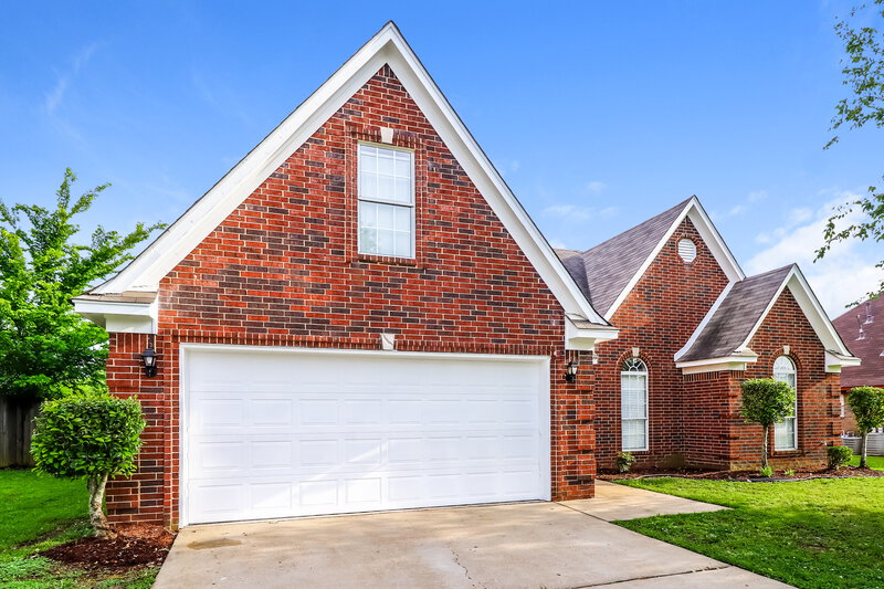 1,815/Mo, 4237 Ravenwood Park W Horn Lake, MS 38637 Front View