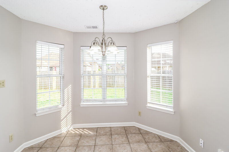 1,815/Mo, 4237 Ravenwood Park W Horn Lake, MS 38637 Dining Room View