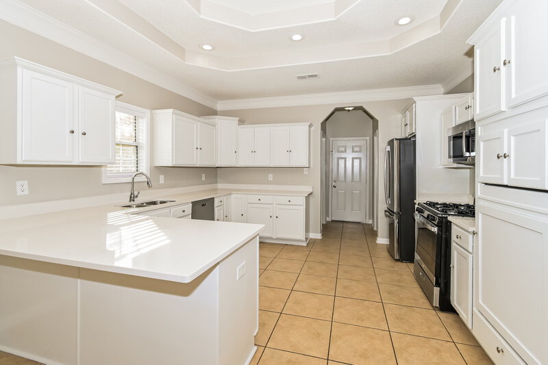 2,195/Mo, 7170 Arcastle Loop W Southaven, MS 38671 Kitchen View