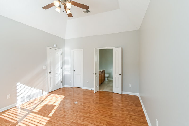 1,695/Mo, 10186 Sorrento Pl Cordova, TN 38018 Main Bedroom View 2