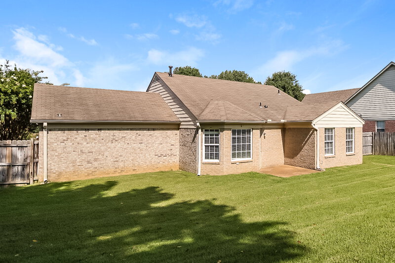 2,630/Mo, 70 Oakland Woods Cv Oakland, TN 38060 Rear View