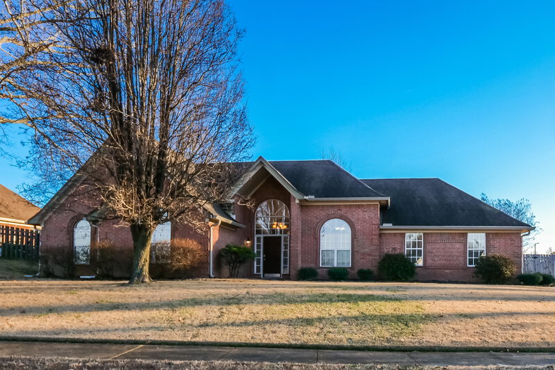 2,095/Mo, 7643 Shadow Hills Dr Arlington, TN 38002 External View