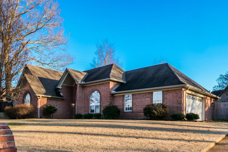 2,095/Mo, 7643 Shadow Hills Dr Arlington, TN 38002 Front View