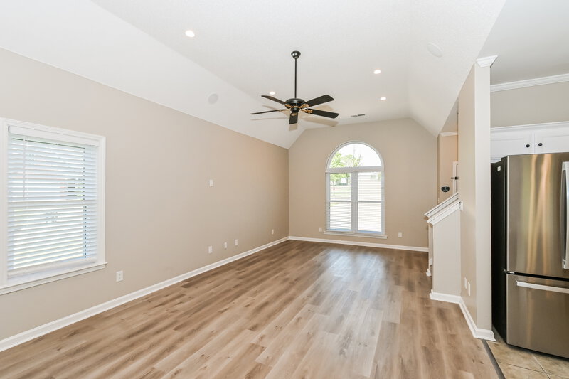 1,930/Mo, 1325 Pendulum Dr N Hernando, MS 38632 Living Room View 2