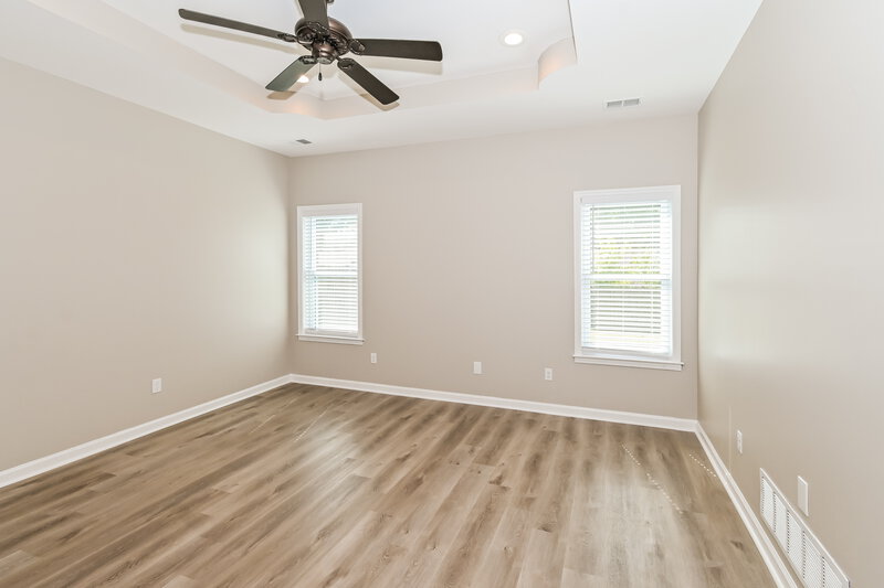 1,930/Mo, 1325 Pendulum Dr N Hernando, MS 38632 Main Bedroom View
