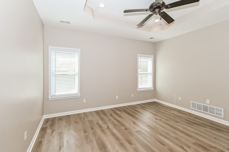 1,930/Mo, 1325 Pendulum Dr N Hernando, MS 38632 Main Bedroom View 2