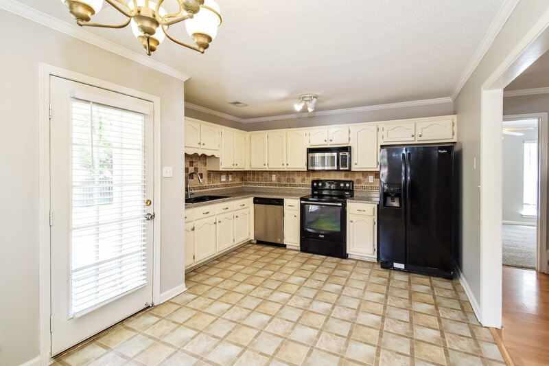 1,675/Mo, 10746 Pecan Vw Dr Olive Branch, MS 38654 Kitchen View 2
