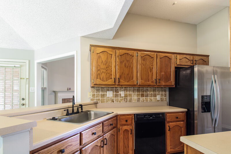 2,740/Mo, 6316 Fairway Wood Cv Bartlett, TN 38135 Kitchen View