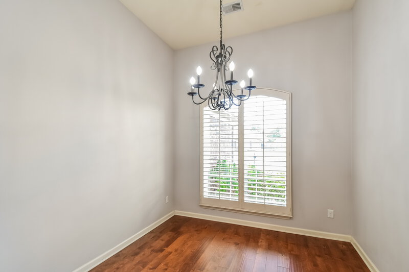1,910/Mo, 2665 Cherry Tree Dr Southaven, MS 38672 Dining Room View