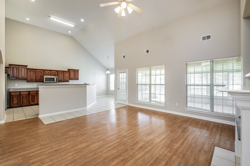 3,060/Mo, 2848 Rutherford Dr Southaven, MS 38672 Living Room View