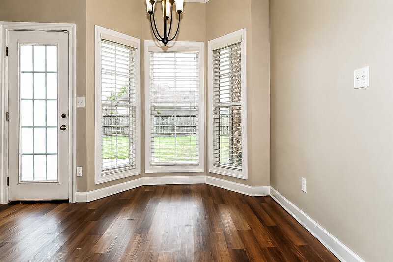 2,220/Mo, 4378 Bloombury St Southaven, MS 38672 Breakfast Nook View