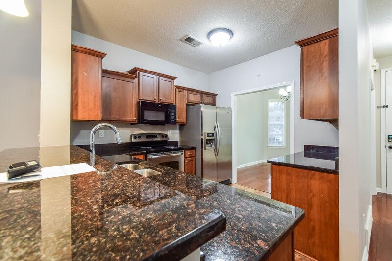 2,305/Mo, 4960 Bending Creek Cv Arlington, TN 38002 Kitchen View 2