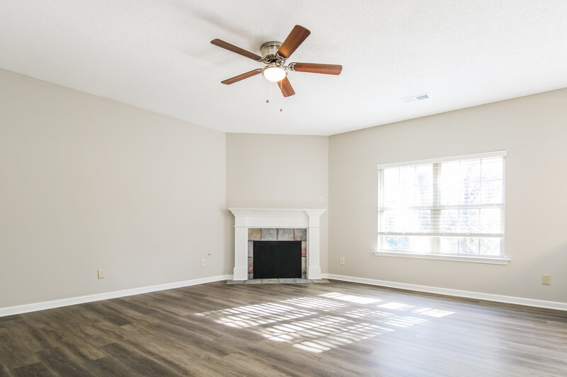 2,030/Mo, 9287 Loganberry Ln Cordova, TN 38016 Living Room View