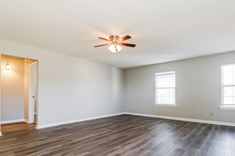 2,030/Mo, 9287 Loganberry Ln Cordova, TN 38016 Main Bedroom View 2