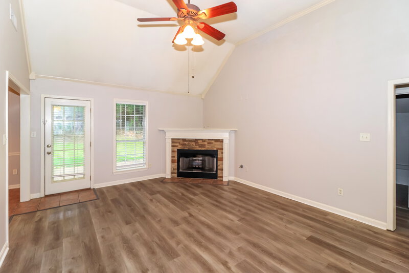 1,925/Mo, 7708 Shadow View Cv Arlington, TN 38002 Living Room View