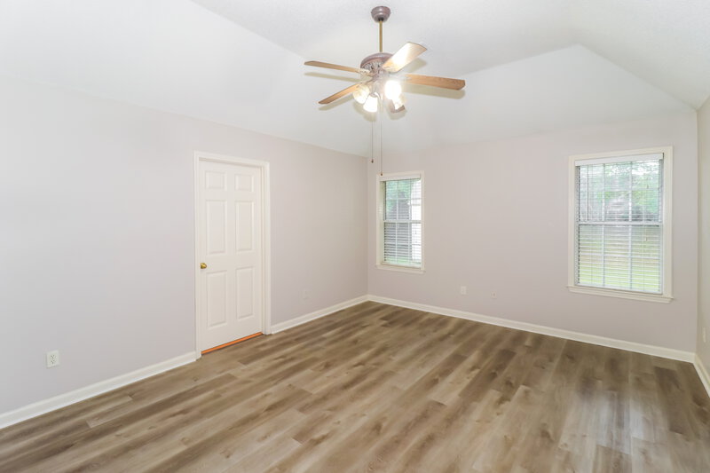 1,925/Mo, 7708 Shadow View Cv Arlington, TN 38002 Main Bedroom View