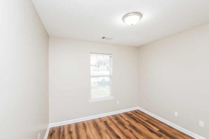 1,825/Mo, 355 Village Dr Oakland, TN 38060 Bedroom View 4