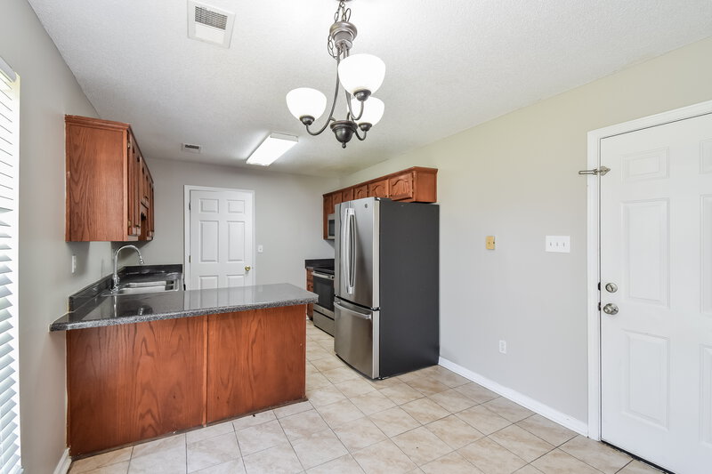1,675/Mo, 4298 Edmonton St Horn Lake, MS 38637 Kitchen View 2