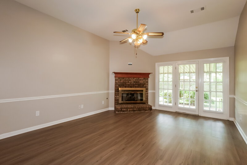 1,835/Mo, 7481 Gingerhill Ln Bartlett, TN 38133 Living Room View 2