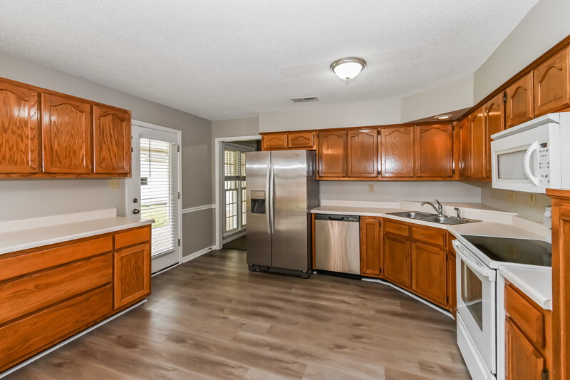 1,855/Mo, 7869 Tankard Dr Memphis, TN 38125 Kitchen View 2
