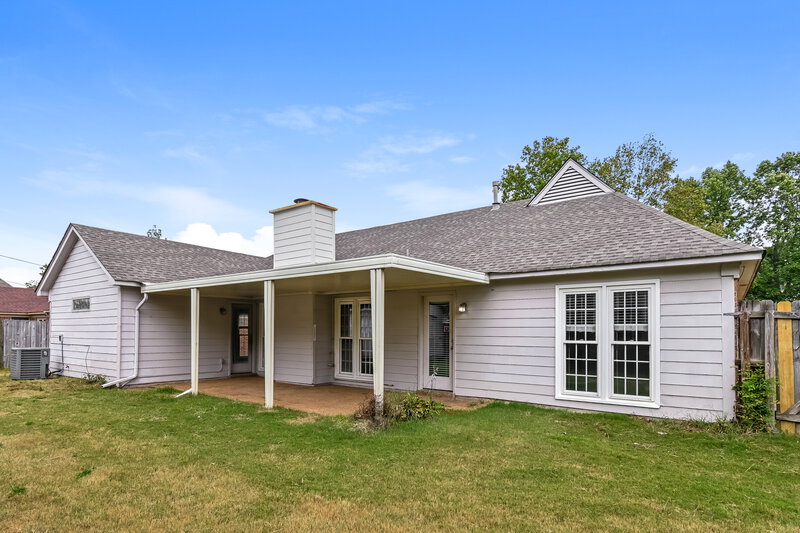 1,855/Mo, 7869 Tankard Dr Memphis, TN 38125 Rear View