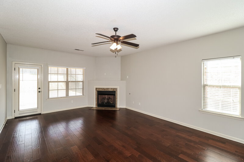 1,835/Mo, 4260 Markston Dr Southaven, MS 38672 Living Room View