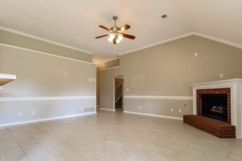 2,045/Mo, 8124 Inverness Cv Southaven, MS 38672 Living Room View