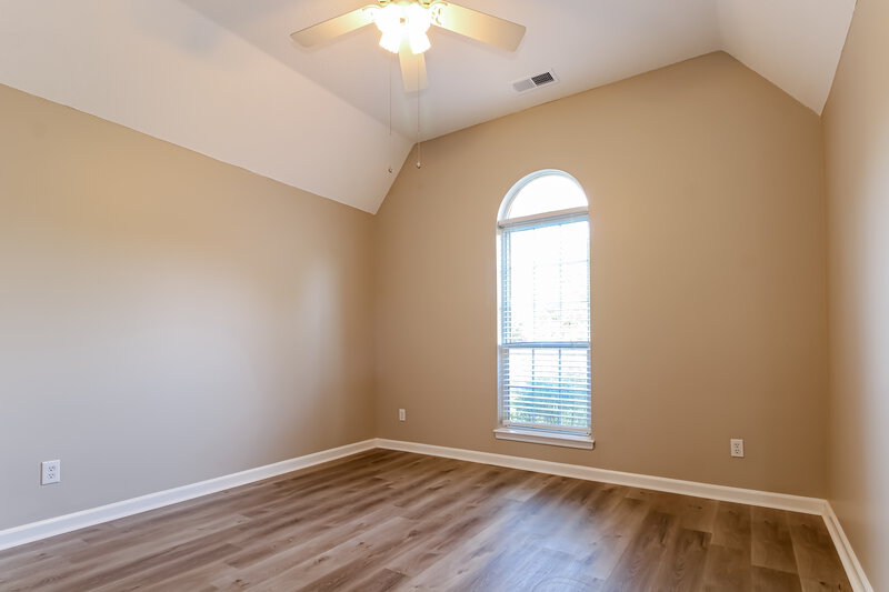 2,045/Mo, 8124 Inverness Cv Southaven, MS 38672 Bedroom View 3