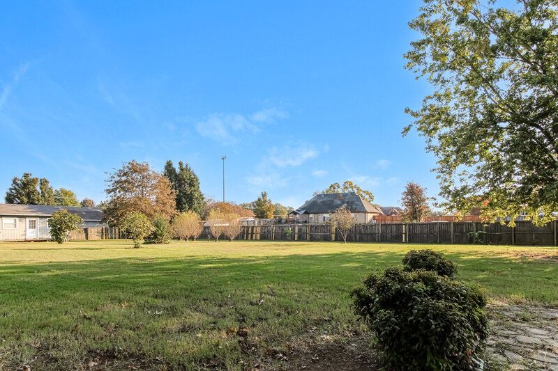 2,045/Mo, 8124 Inverness Cv Southaven, MS 38672 Rear View 2