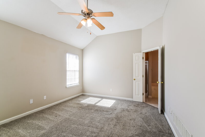 1,755/Mo, 8363 Cross Point Dr Olive Branch, MS 38654 Main Bedroom View 2