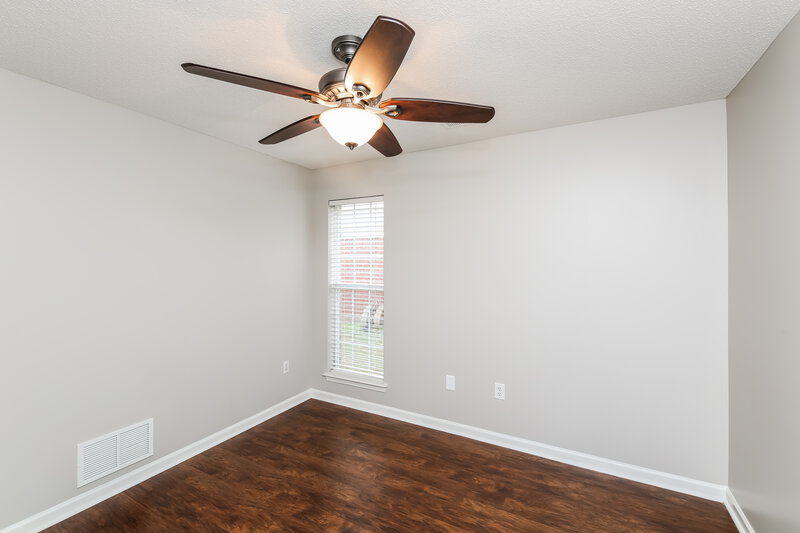2,050/Mo, 5704 Deer Ridge Dr Southaven, MS 38672 Bedroom View 3