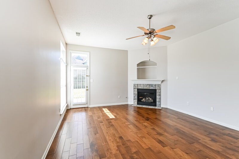 2,080/Mo, 12749 Fox Hunter Dr Olive Branch, MS 38654 Living Room View