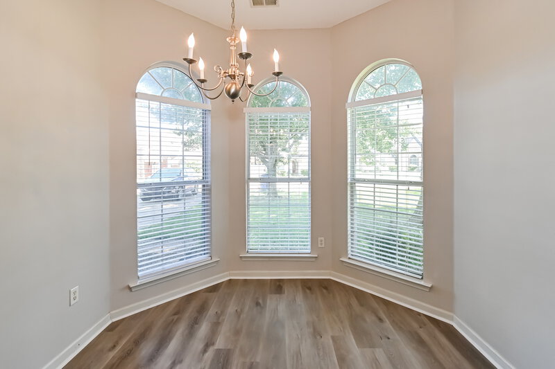 2,080/Mo, 12749 Fox Hunter Dr Olive Branch, MS 38654 Dining Room View