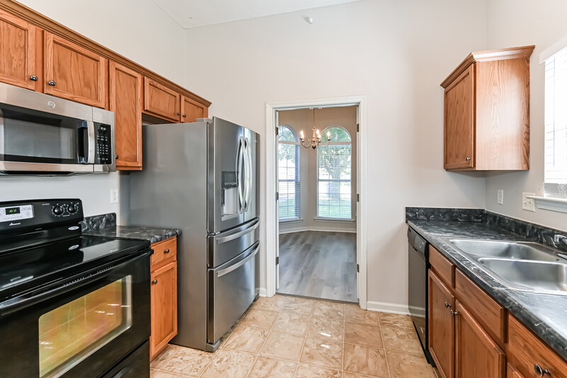 2,080/Mo, 12749 Fox Hunter Dr Olive Branch, MS 38654 Kitchen View 2
