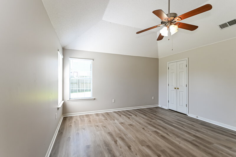 2,080/Mo, 12749 Fox Hunter Dr Olive Branch, MS 38654 Main Bedroom View 2