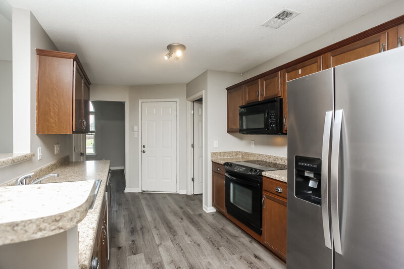 2,140/Mo, 8347 Wild Dune Ln Arlington, TN 38002 Kitchen View 2