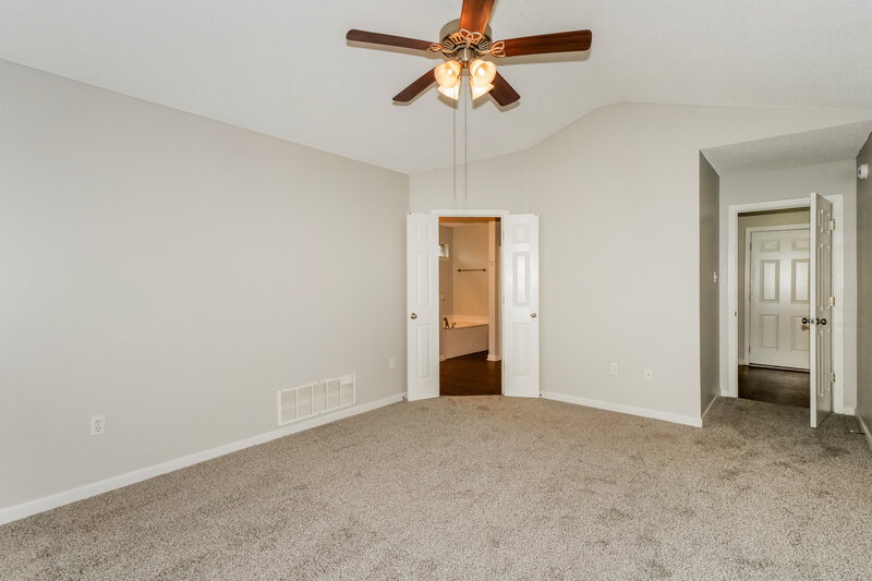 1,910/Mo, 2885 Rutherford Dr Southaven, MS 38672 Main Bedroom View 2