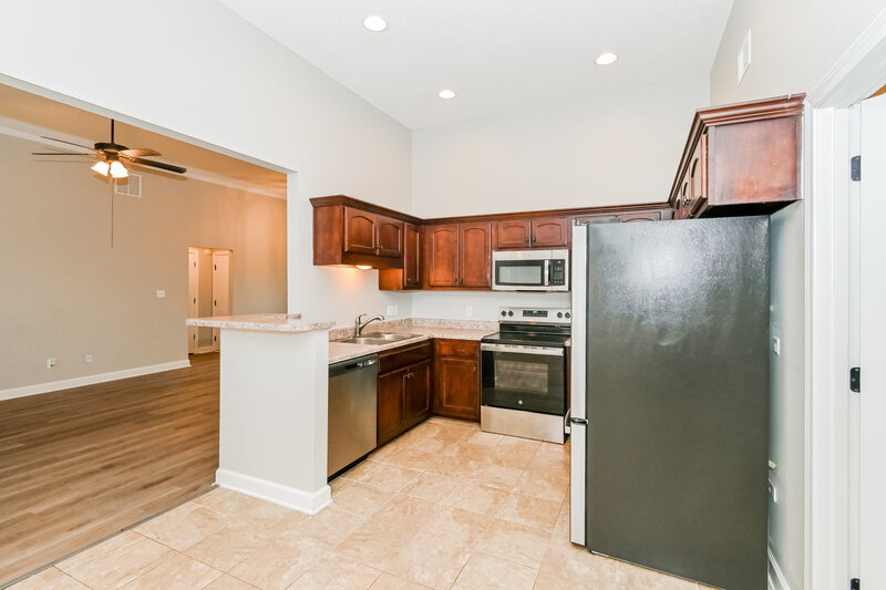 1,840/Mo, 8218 Morning Sun Cv Walls, MS 38680 Kitchen View 2
