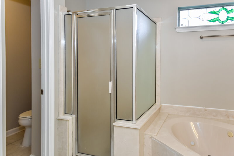 2,225/Mo, 2102 Heather Rdg Southaven, MS 38672 Main Bathroom View
