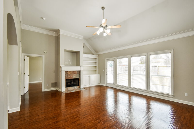 1,930/Mo, 2746 Lizzie Cv Southaven, MS 38672 Living Room View