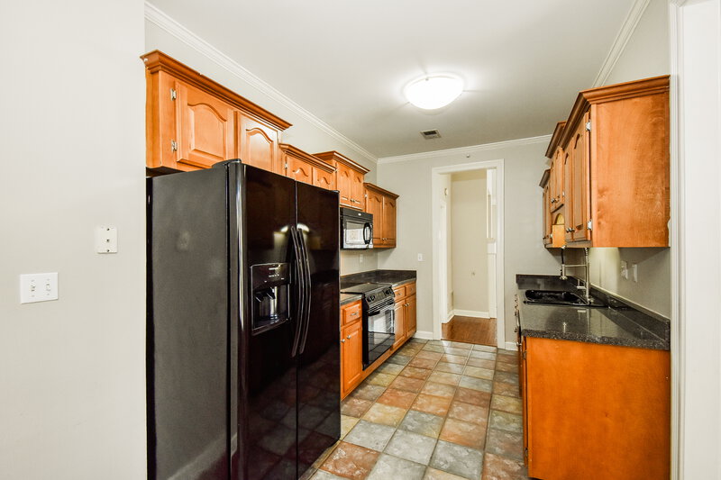 1,930/Mo, 2746 Lizzie Cv Southaven, MS 38672 Kitchen View 2