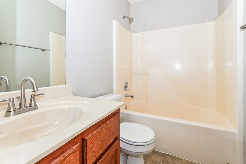 2,105/Mo, 2353 Heather Rdg Southaven, MS 38672 Bathroom View